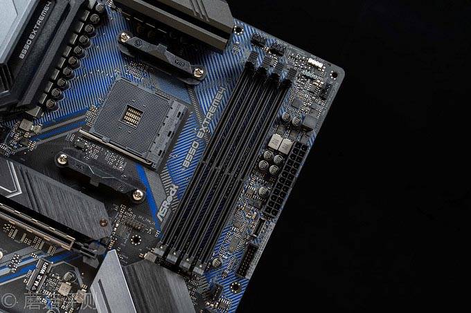 一块性价比超高的B550主板、华擎（ASRock）B550 Extreme4极限玩家主板 评测