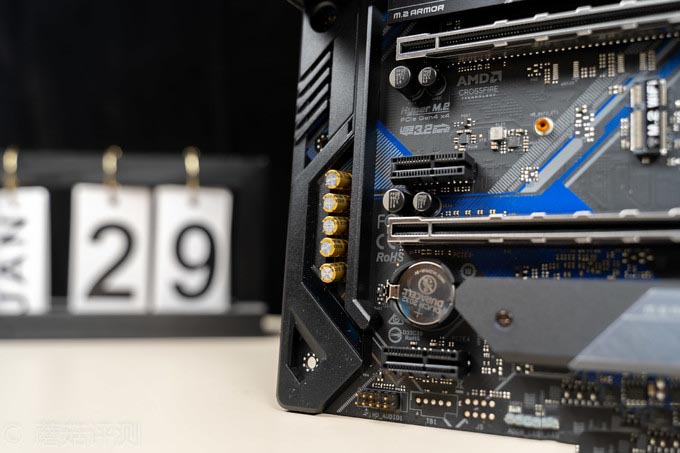 一块性价比超高的B550主板、华擎（ASRock）B550 Extreme4极限玩家主板 评测