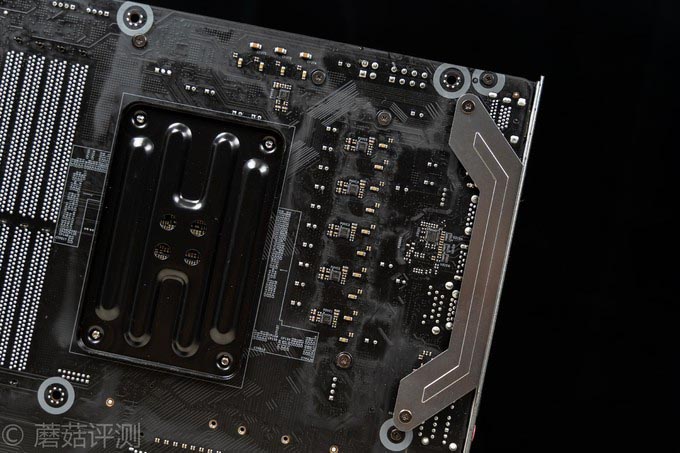 一块性价比超高的B550主板、华擎（ASRock）B550 Extreme4极限玩家主板 评测