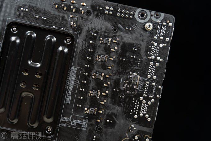 一块性价比超高的B550主板、华擎（ASRock）B550 Extreme4极限玩家主板 评测