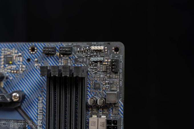 一块性价比超高的B550主板、华擎（ASRock）B550 Extreme4极限玩家主板 评测
