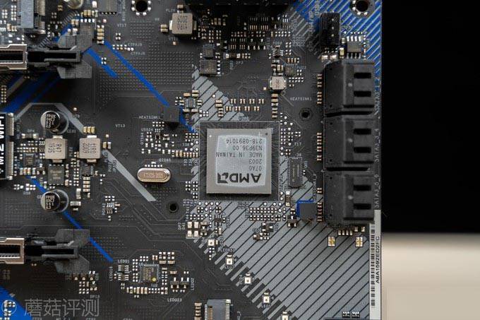 一块性价比超高的B550主板、华擎（ASRock）B550 Extreme4极限玩家主板 评测