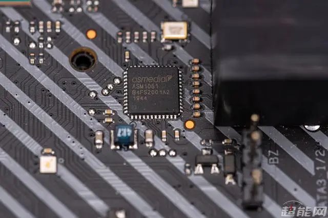 iGame Z490 Vulcan X主板评测：均衡的十代酷睿座驾