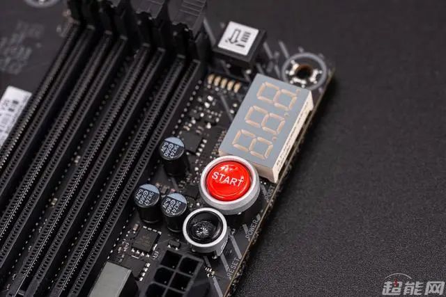 iGame Z490 Vulcan X主板评测：均衡的十代酷睿座驾