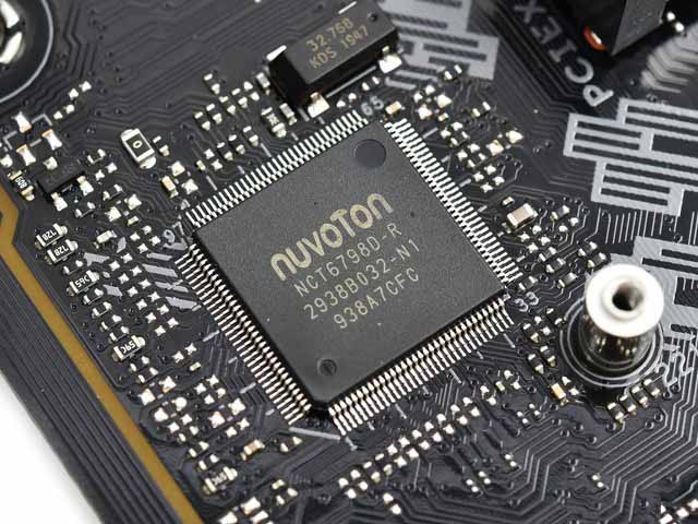 一炮带飞3800XT 华硕B550重炮手WiFi主板评测 