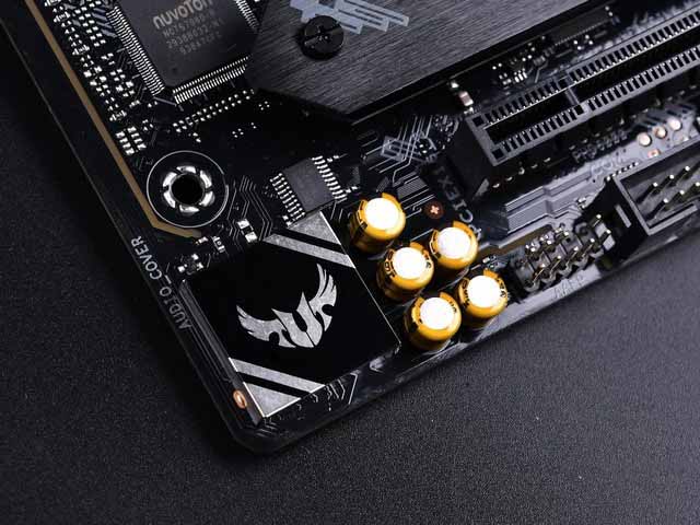 一炮带飞3800XT 华硕B550重炮手WiFi主板评测 